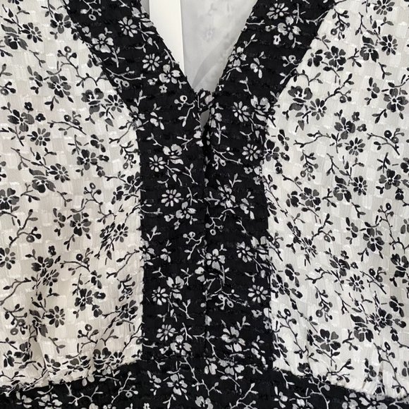 Madewell Black & White Floral Peplum Blouse Top Size Medium - Picture 5 of 10